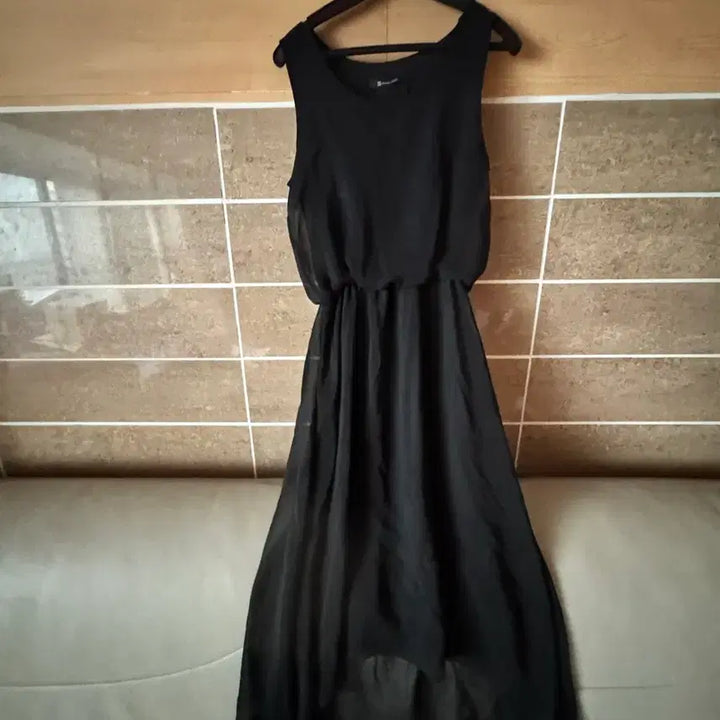 [BUNJANG] Arnoldos Bassini Black Asymmetrical Chiffon Long Dress / 아놀드 바시니 블랙 언발 쉬폰 롱 원피스