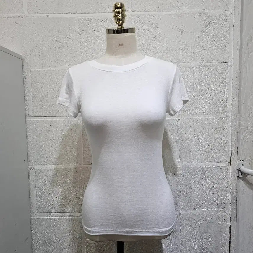 [BUNJANG] Round Neck Short Sleeve T-shirt / 부드럽고 촉감좋은 라운드 숏반팔- 화이트