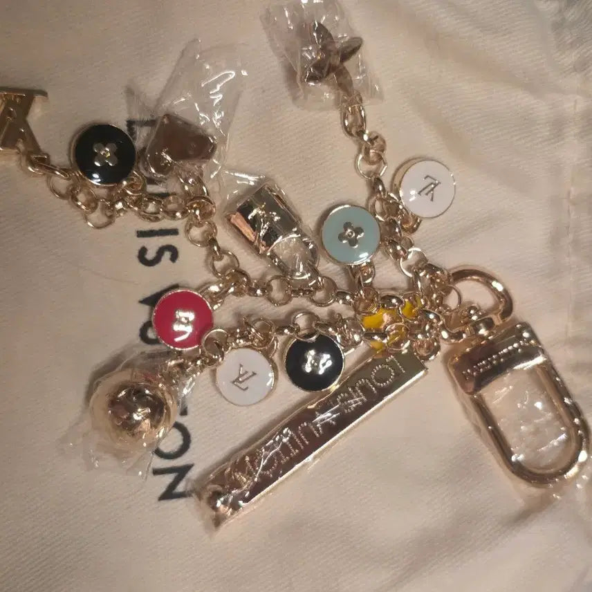 [BUNJANG] Unbranded Charm Keyring Bag Charm / 참 장식 키링 백참 새상품