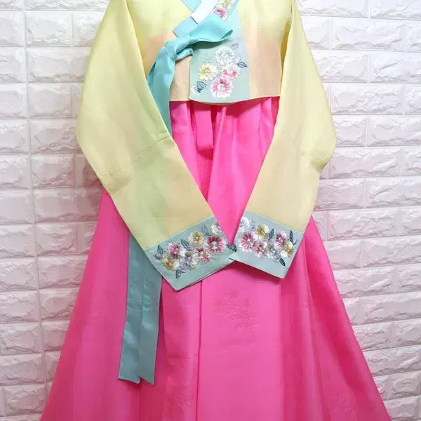 [BUNJANG] K217 Embroidered Hanbok for Women / k217 여성한복(본견 자수)/ 여55-66/키158-162/사놀까