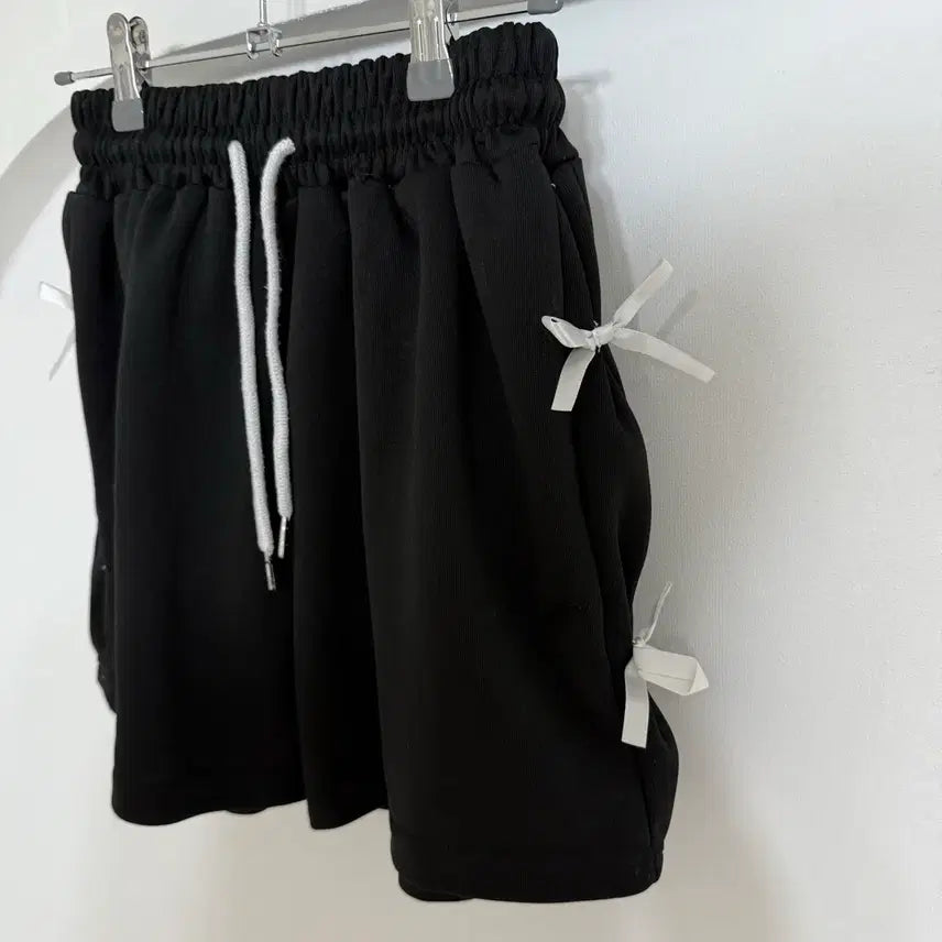 [SOLD OUT] 블랙 리본 스트링 반바지