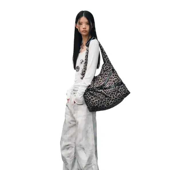 [BUNJANG] Square Line Cruma Leopard Shoulder Bag - Dark Cray / 스퀘어라인 크루마 레오파드 숄더백 다크크레이