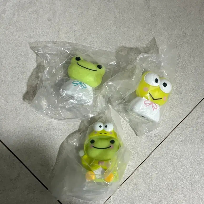 [BUNJANG] Sanrio Kerokerokeroppi &amp; Pickles The Frog Light Bundle Set / 산리오 케로피 피클스 라이트 가챠 일괄