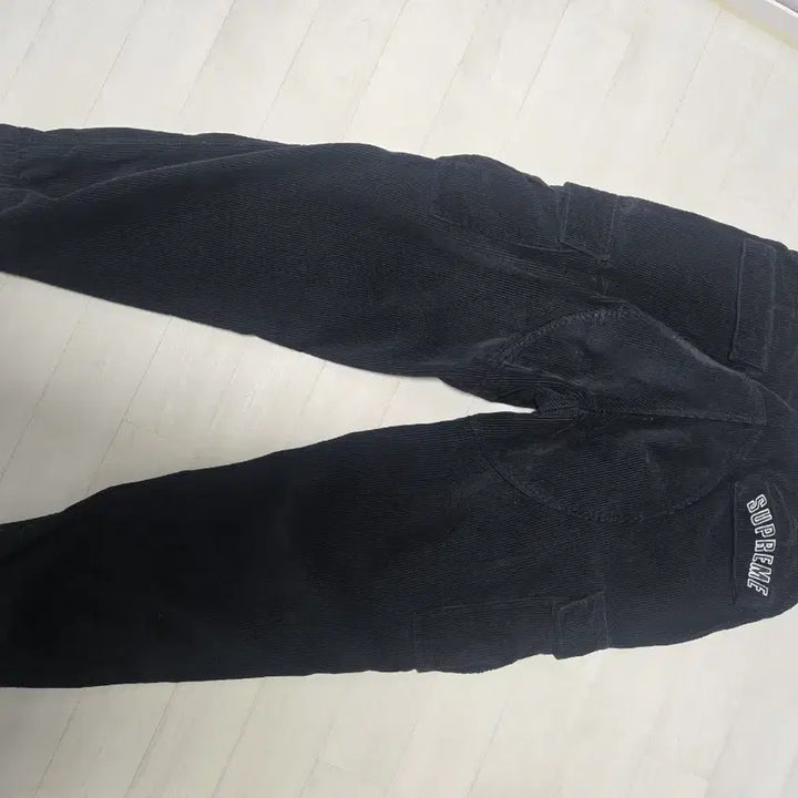 [BUNJANG] Supreme x Nike Corduroy Cargo Pants Black - 22SS M / 슈프림 x 나이키 아크 코듀로이 카고 팬츠 블랙 - 22SS M