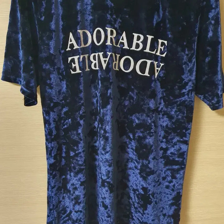 [BUNJANG] Velvet Short Sleeve T-Shirt Navy / 벨벳 반팔 티셔츠 네이비