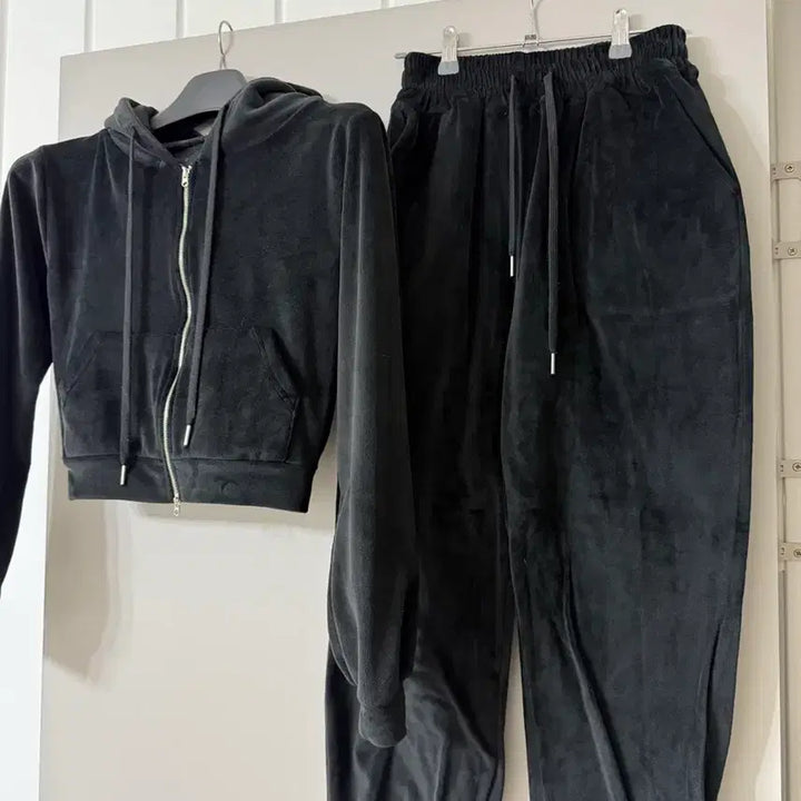[BUNJANG] Black Microfiber Training Suit Set / 블랙 극세사 트레이닝복 세트