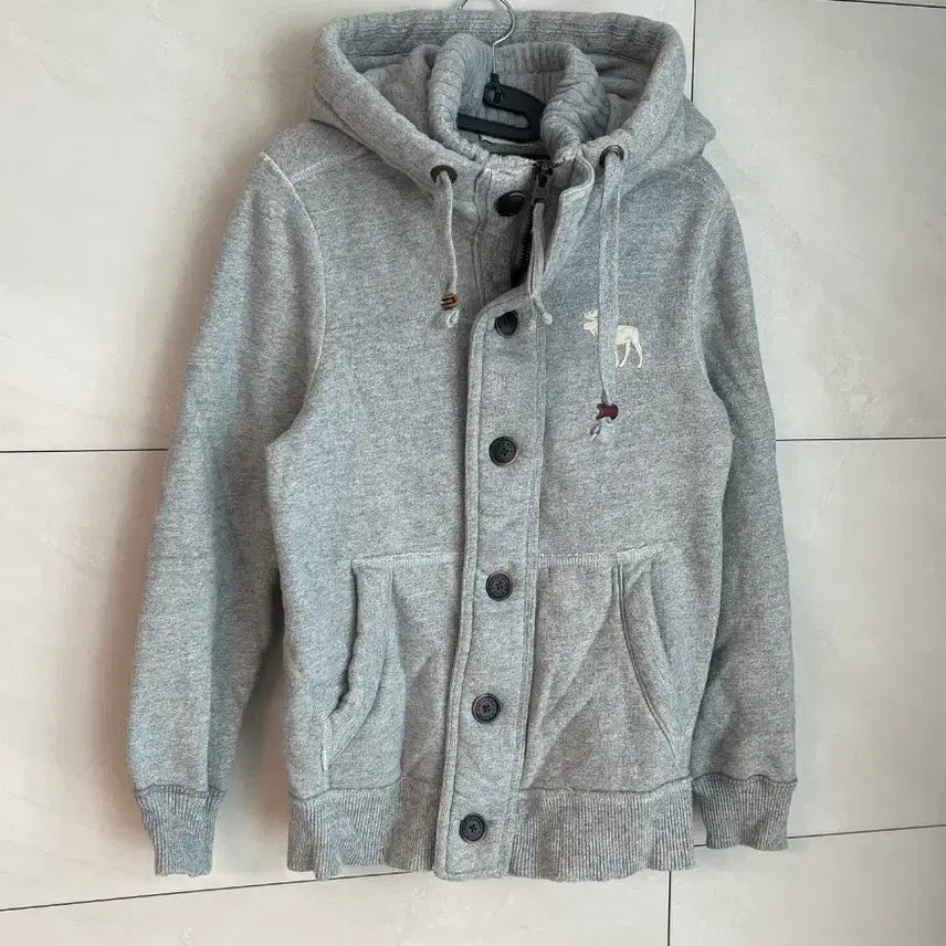 [BUNJANG] Abercrombie White Reindeer Button Hooded Zip-up - Gray [S] / 아베크롬비 화이트 순록 버튼 후드집업 그레이 [S]