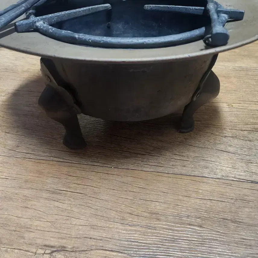 [BUNJANG] Celadon Porcelain Vase / 동화로 뒤집게포함 크기 높이 20 지름 40
