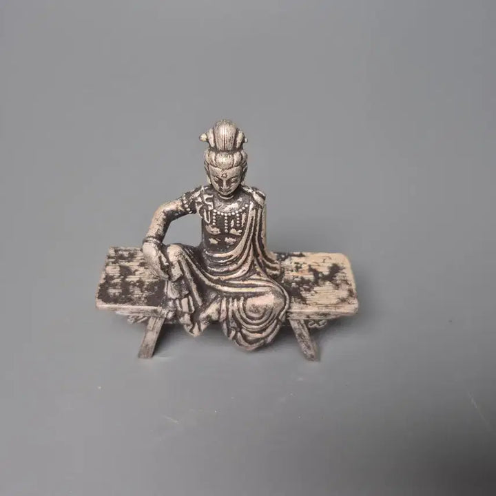 [BUNJANG] Antique Korean Bronze Guanyin Bodhisattva Seated Statue / 청대 백동 동제 발원 관음보살 좌상 골동품 고미술품 수집품 불교 불상