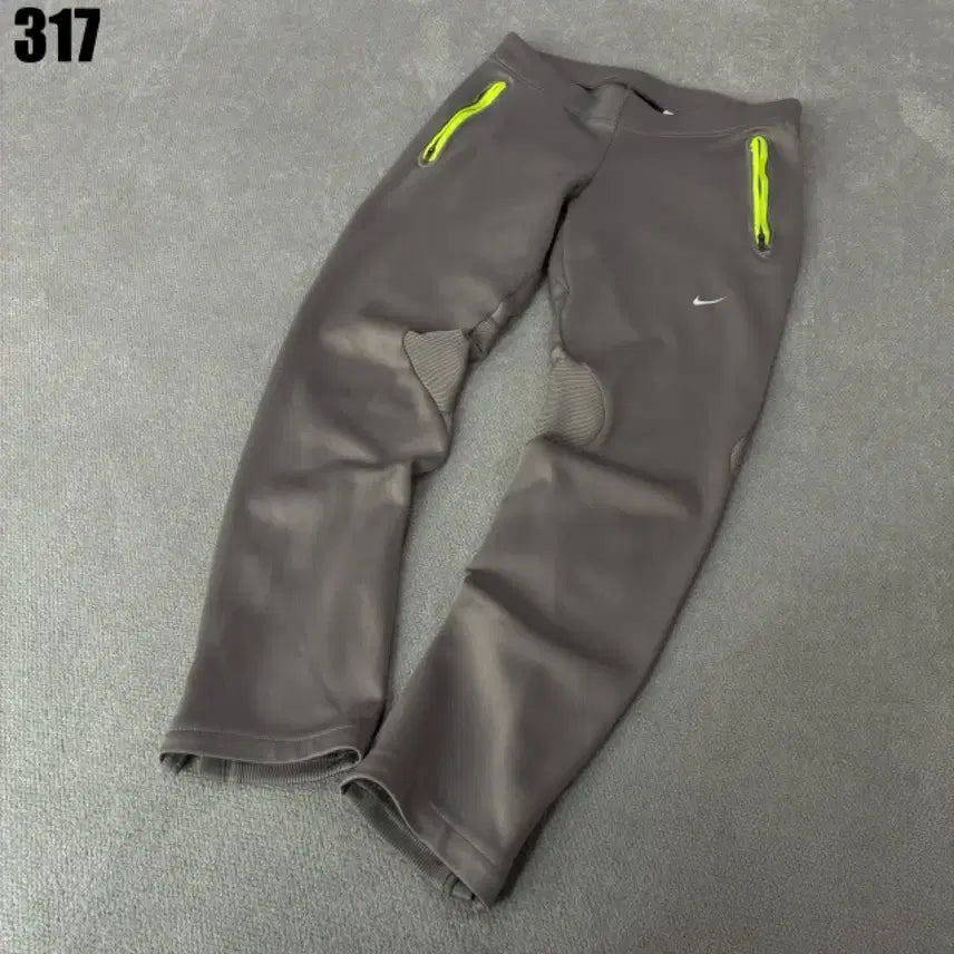 [BUNJANG] Nike Gray Training Pants / 나이키 그레이 트레이닝 바지