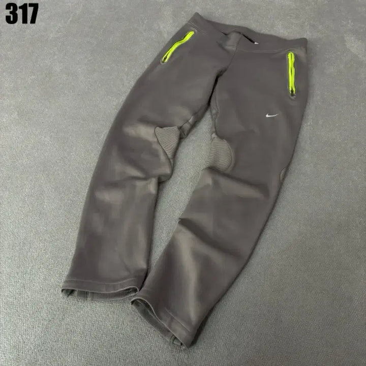 [BUNJANG] Nike Gray Training Pants / 나이키 그레이 트레이닝 바지