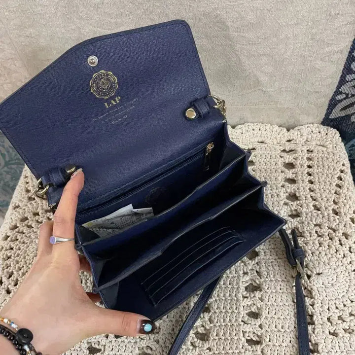 [BUNJANG] LAP Navy Mini Chain Crossbody Bag / [F] 랩 LAP 네이비 미니 체인 크로스백 가방