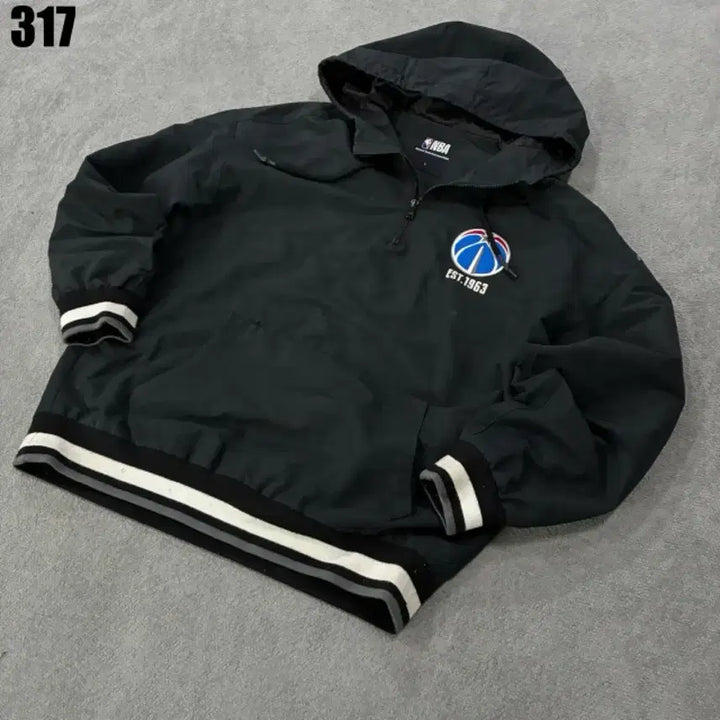 [SOLD OUT] NBA 후드 바람막이 블랙
