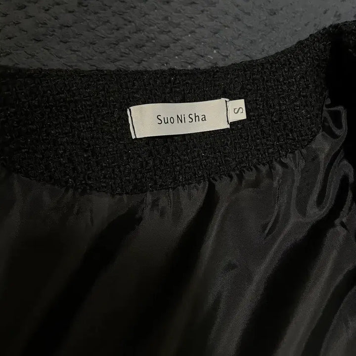 [BUNJANG] Gold Button Short Tweed Jacket / 금장 숏 트위드 자켓
