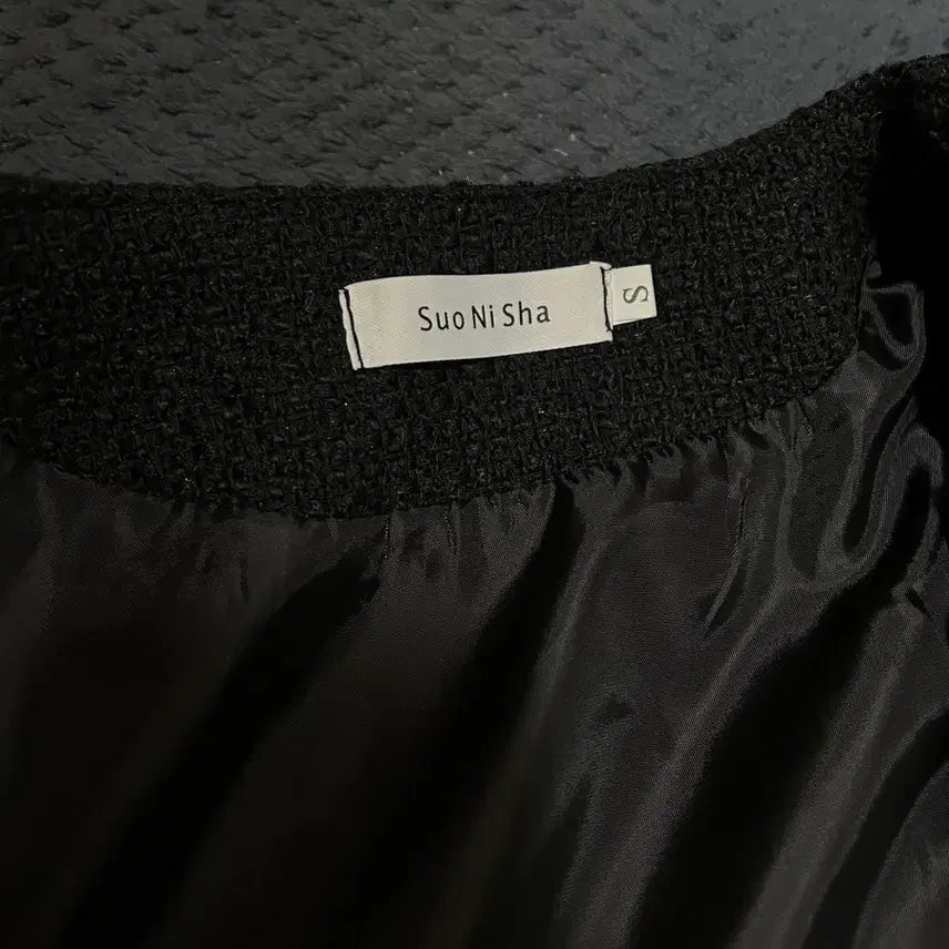 [BUNJANG] Gold Button Short Tweed Jacket / 금장 숏 트위드 자켓