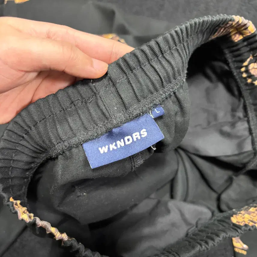[BUNJANG] L Weekenders Black Lion King Pants / L 위캔더스 블랙 사자 킹 팬츠