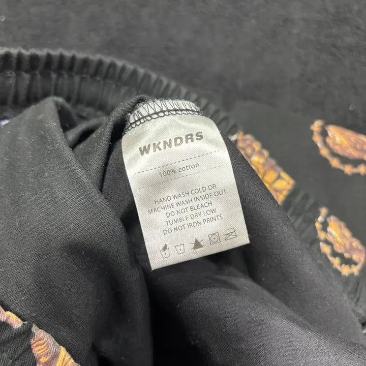 [BUNJANG] L Weekenders Black Lion King Pants / L 위캔더스 블랙 사자 킹 팬츠