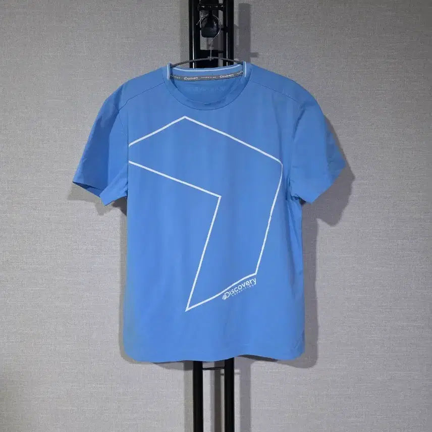 [BUNJANG] Discovery Bleecker Round T-shirt Sky Blue (Size 100) / 디스커버리 블리커 라운드 반팔티 스카이블루 100