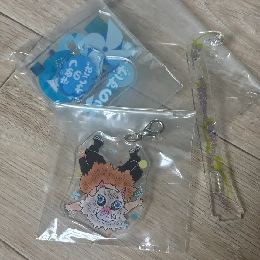 [BUNJANG] Demon Slayer Inosuke Yurayura Acrylic Keychain / 귀멸의칼날 귀칼 이노스케 유라유라 유랏토 유랏또 아크릴