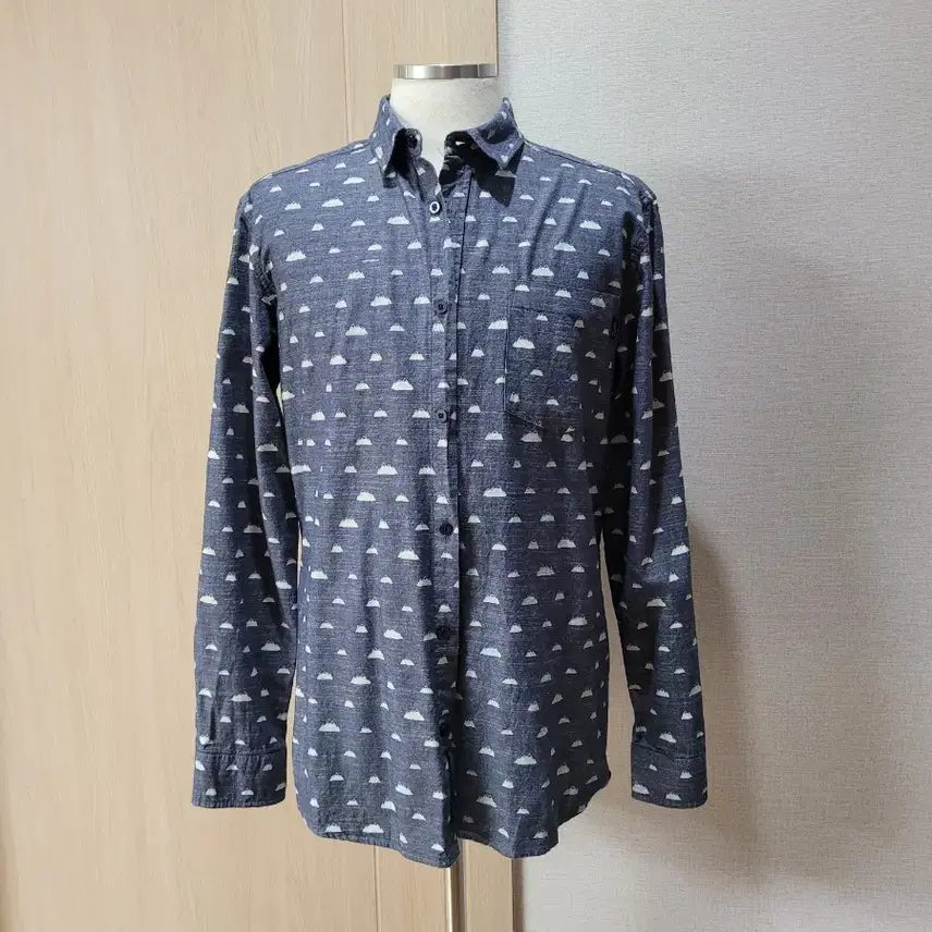 [BUNJANG] WESC Chambray Shirt - Pattern Print / WESC 남자 패턴프린트 샴브레이 셔츠 M 네이비