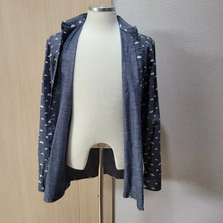 [BUNJANG] WESC Chambray Shirt - Pattern Print / WESC 남자 패턴프린트 샴브레이 셔츠 M 네이비