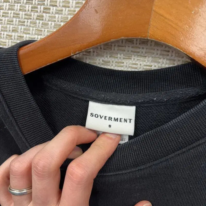 [BUNJANG] SoVMENT Oversized Plain Sweatshirt / 소버먼트 오버핏 무지 스웻셔츠 맨투맨 S A07654