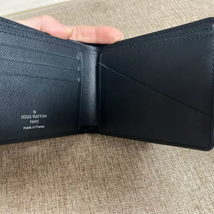 [BUNJANG] Louis Vuitton Taiga Leather Wallet / [A+급/정품] 루이비통 타이가 반지갑