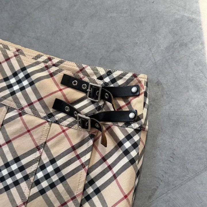 [SOLD OUT] Burberry 버버리 블루라벨 노바체크 벨티드 플리츠 스커트