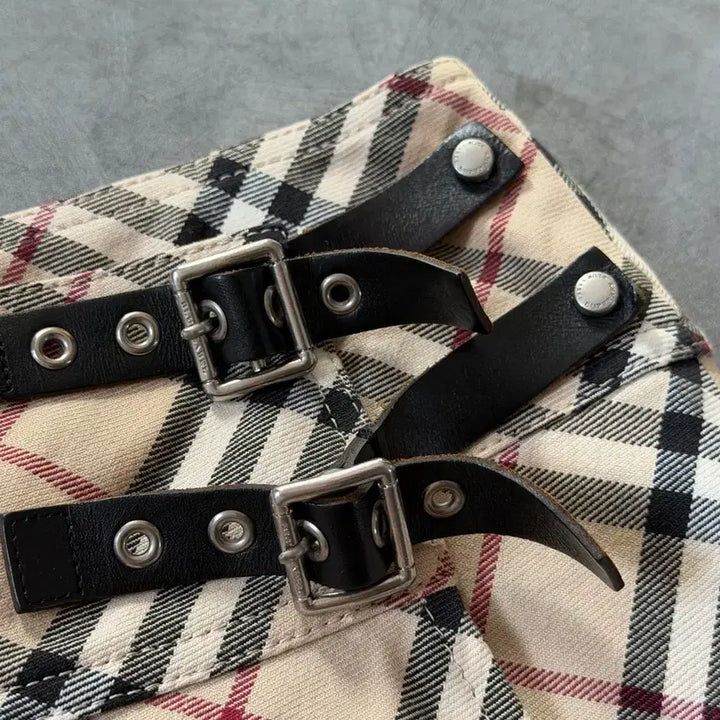 [SOLD OUT] Burberry 버버리 블루라벨 노바체크 벨티드 플리츠 스커트