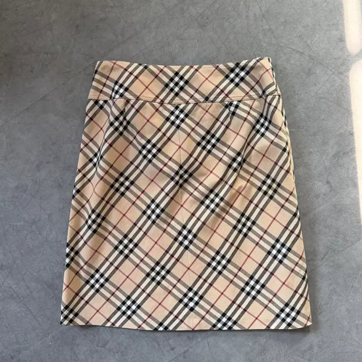 [SOLD OUT] Burberry 버버리 블루라벨 노바체크 벨티드 플리츠 스커트