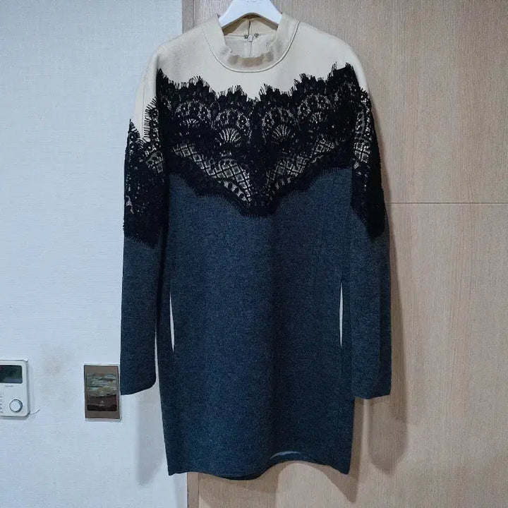 [BUNJANG] Time Lace Trimmed Midi Dress (Size 55) / 타임 레이스 장식 원피스 55