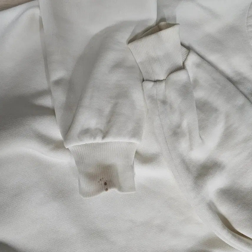 [BUNJANG] Burberry White Logo Sweatshirt XS / 버버리 화이트 로고 맨투맨 티셔츠xs