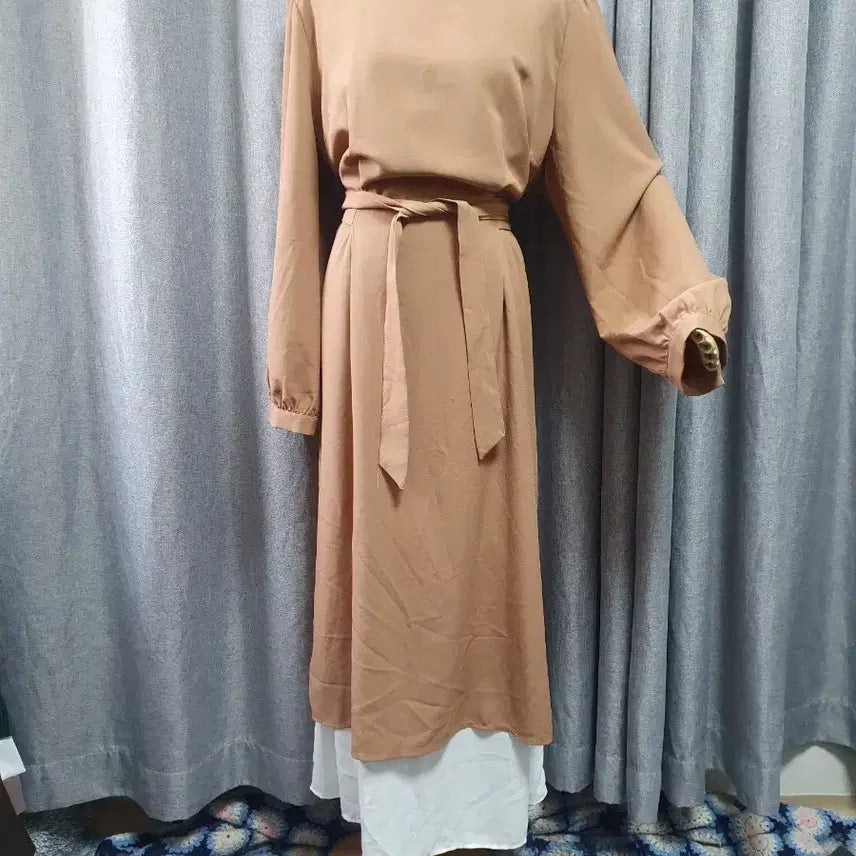 [BUNJANG] R2 Pin-tuck Maxi Hem Contrast Dress / R2핀턱 맥시 밑단배색 원피스