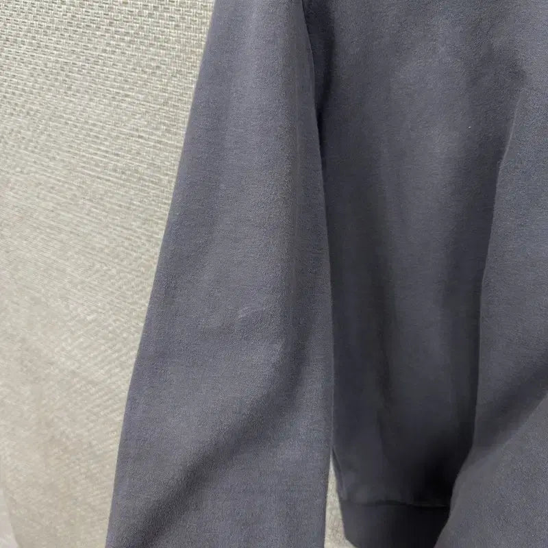 [SOLD OUT] 게스 사이드로고 맨투맨 XL M14005