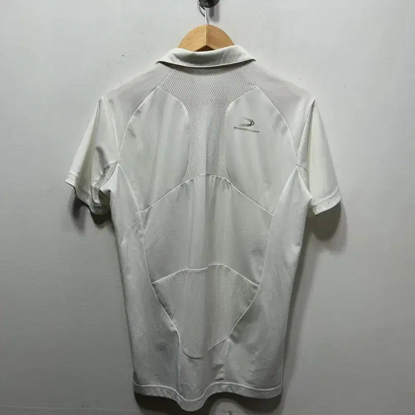 [SOLD OUT] 데상트 화이트 반팔 폴로티 M