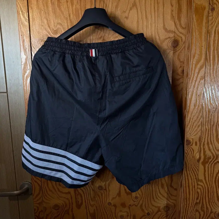 [BUNJANG] Thom Browne 4-Line Shorts / 톰브라운 4선 반바지 판매 합니다.