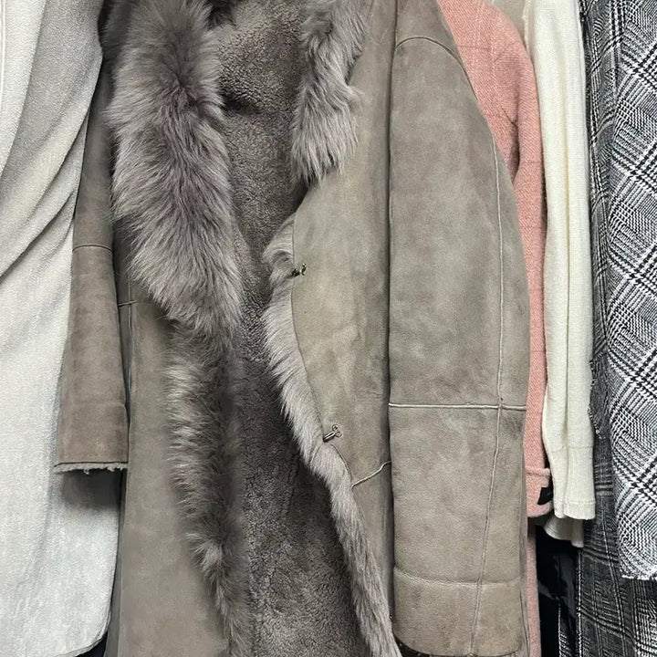 [BUNJANG] Ayadz Vintage Gray Real Fur Mustang / ayadz vintage 그레이 리얼퍼 무스탕