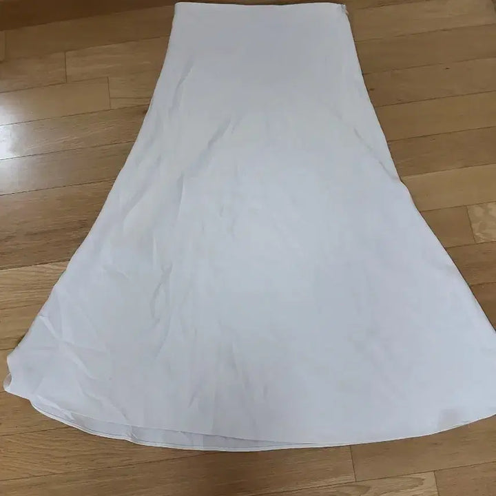 [BUNJANG] White Flare Long Skirt / 아이보리 A라인 롱 스커트
