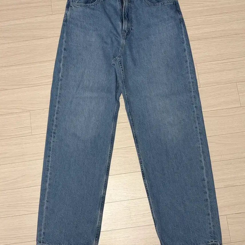 [BUNJANG] Uniqlo Wide Straight Denim Jeans / 유니클로 와이드 스트레이트 데님 31