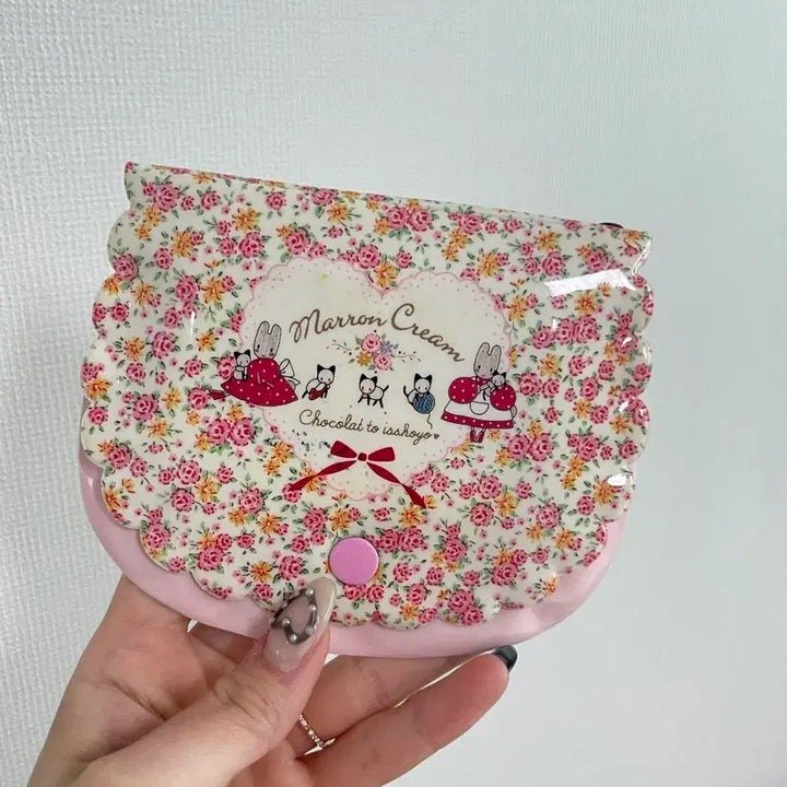 [BUNJANG] Sanrio Marron Cream Floral Pattern Pouch Wallet / 산리오 마론크림 고전 꽃무늬 파우치 지갑
