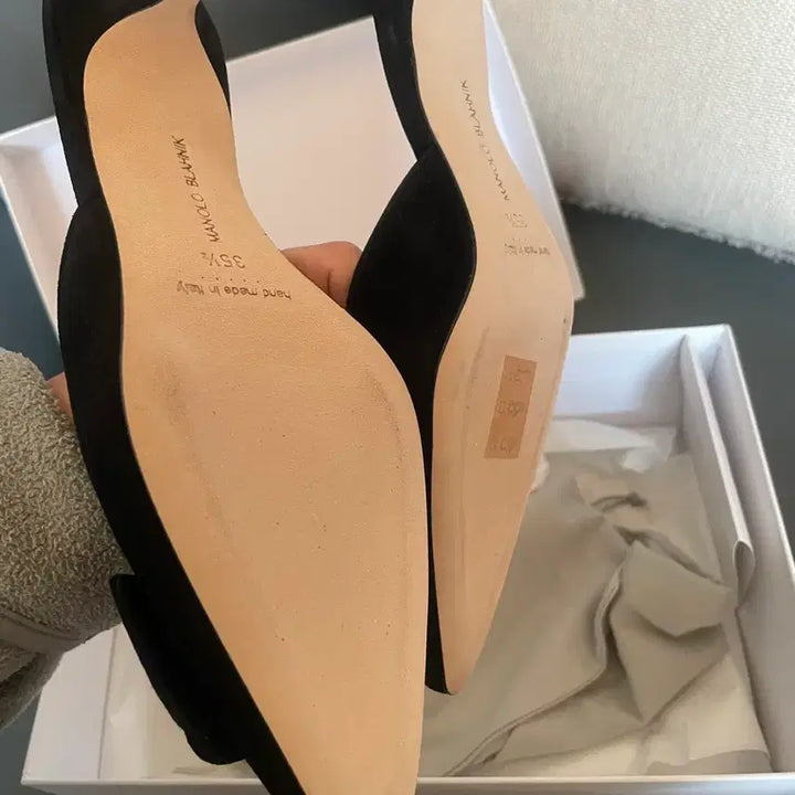 [BUNJANG] Manolo Blahnik Black Suede Mule Slippers / 마놀로 블라닉 블랙 스웨이드 뮬 슬리퍼