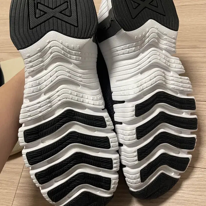 [BUNJANG] Nike Free Metcon 4 Black 250mm Sneakers / [미착용상품, 공홈 주문내역 인증] 나이키 프리메트콘 4 블랙 250mm