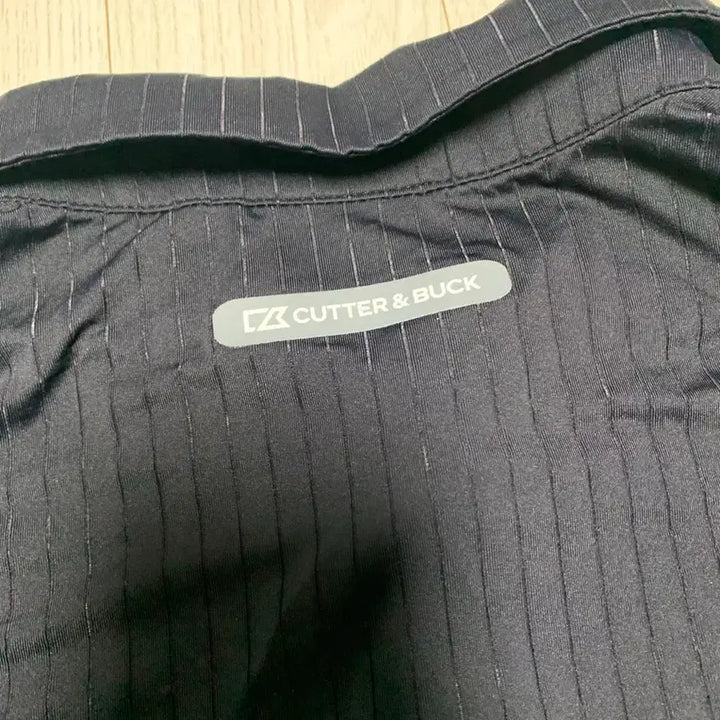 [BUNJANG] Cutter &amp; Buck Black Striped Polo Shirt / 커터앤버크 블랙 반팔 카라티
