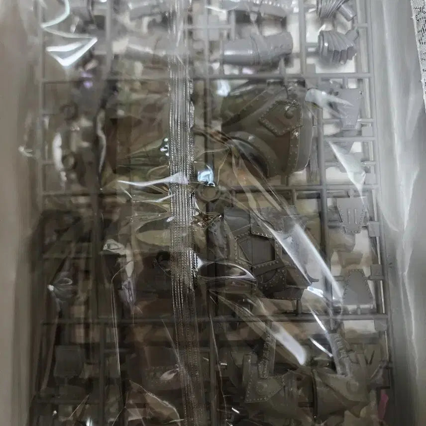 [BUNJANG] MechaGodzilla 1/350 Scale Model Kit / 메카고질라 프라모델 1/350 스케일