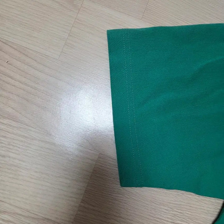 [BUNJANG] Guess Short Sleeve T-shirt (S) / 게스 반팔티 S(90)
