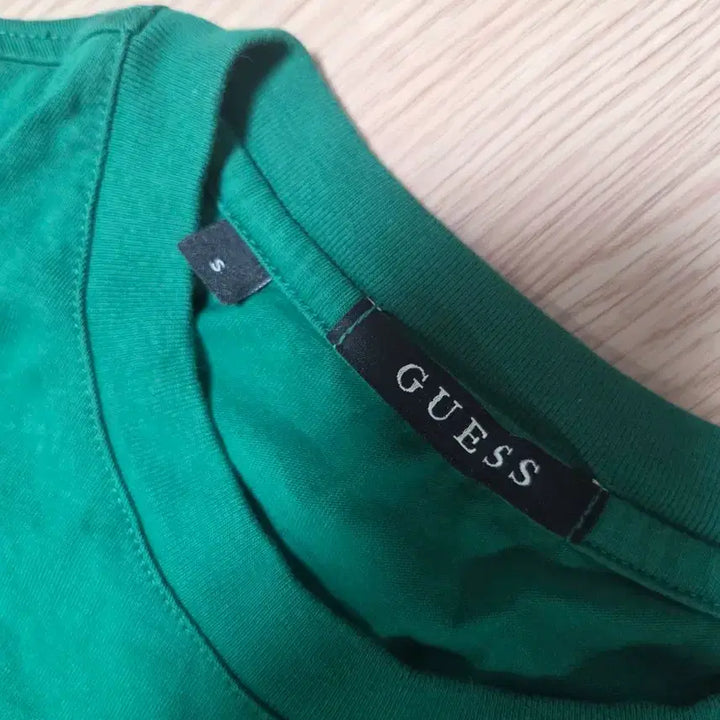 [BUNJANG] Guess Short Sleeve T-shirt (S) / 게스 반팔티 S(90)