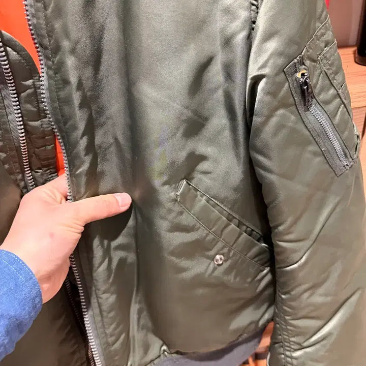 [BUNJANG] MA-1 Bomber Jacket / 카키색 MA-1 항공점퍼