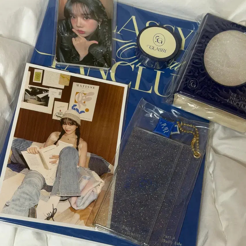 [BUNJANG] Jo Yuri Glassy 1st Fanclub Kit / 조유리 Glassy 1기 팬클럽 키트 양도