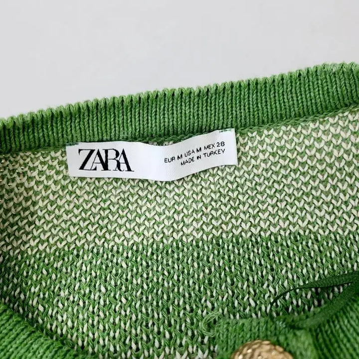 [BUNJANG] ZARA Striped Gold Button Crop Cardigan / ZARA 자라 스트라이프 골드 버튼 크롭 가디건 (M사이즈)