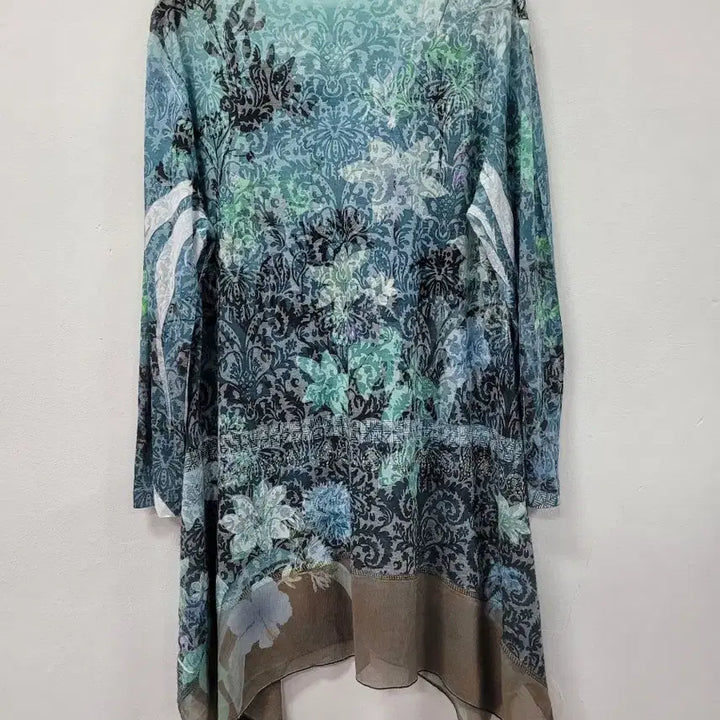 [BUNJANG] Flower Fairy V-Neck Long Blouse / 플라워 페어리 브이넥 롱 블라우스